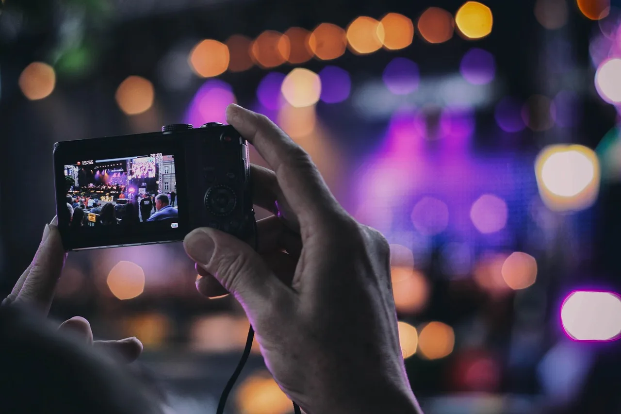 camera, filming, concert, recording, party, to record, photographer, pictures, photo, hand, electronic equipment, electronics, take a photo, photograph, concert hall, photography, music